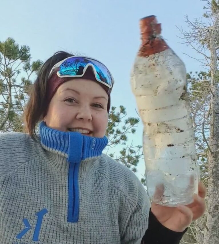 Helen and the frozen bottle. 