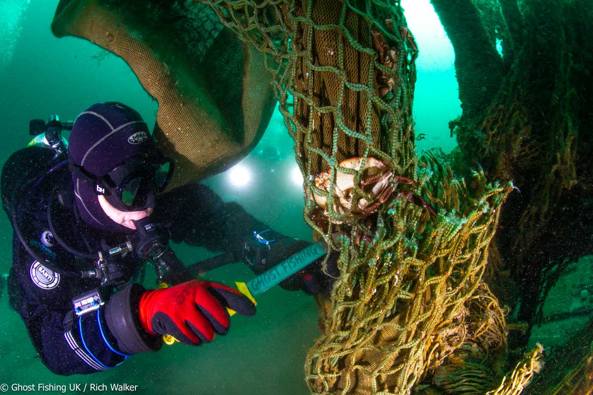 Divers recover 1.5 tonnes of discarded fishing gear around isles